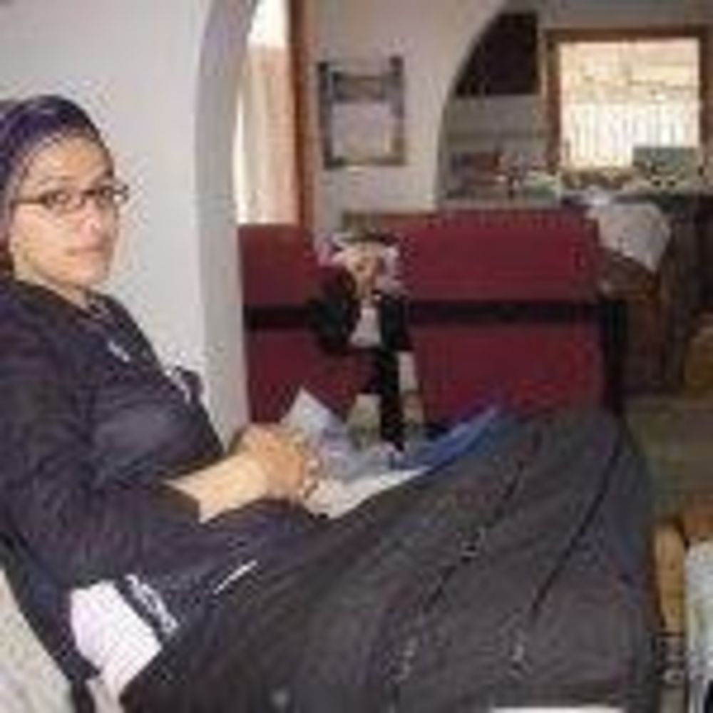 Meet your Posher, Amra